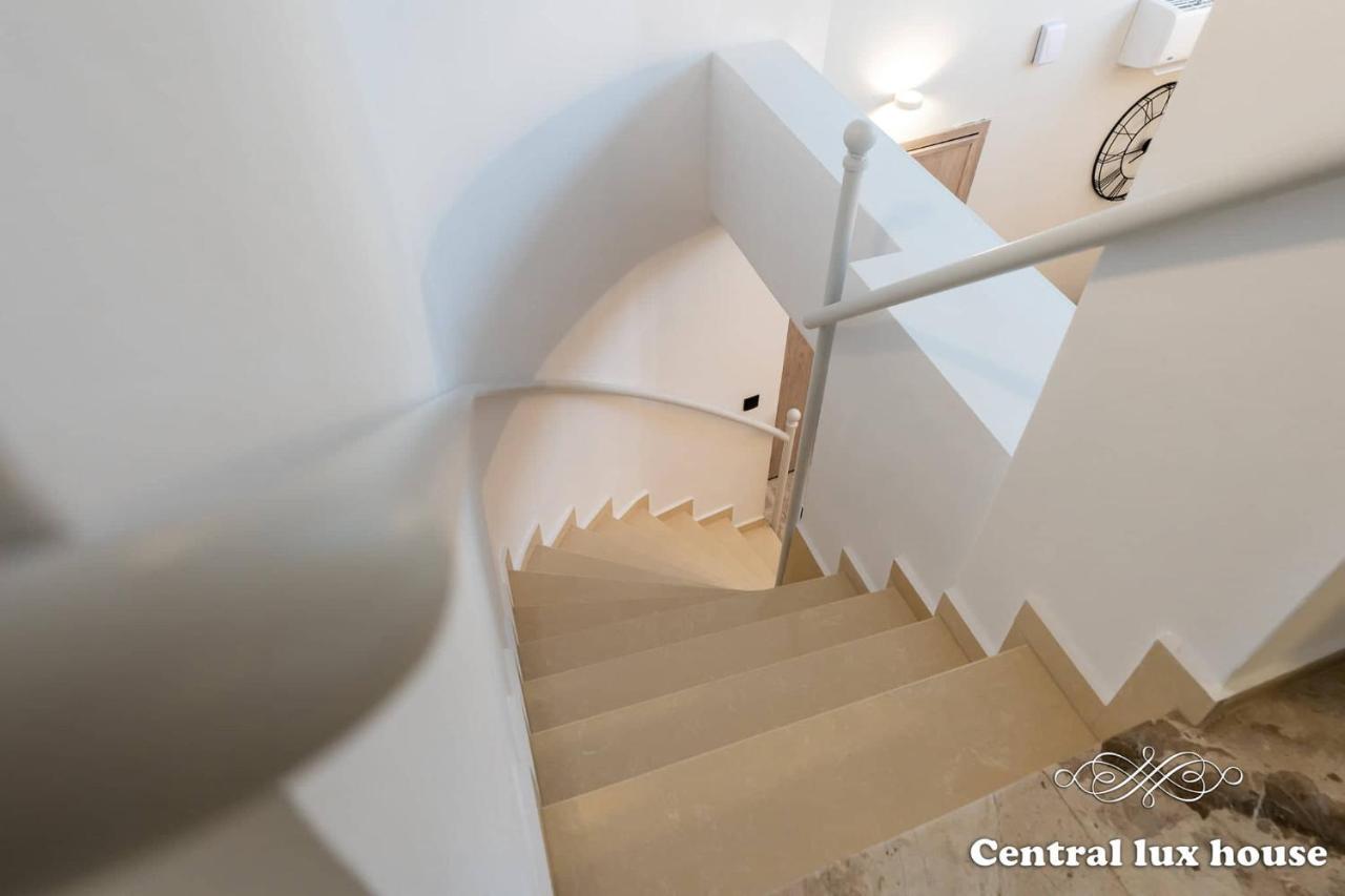 Central Lux House Καλαμάτα Εξωτερικό φωτογραφία